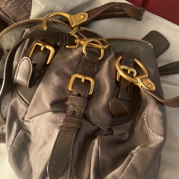 Used Prada bag no damage - Picture 7 of 8